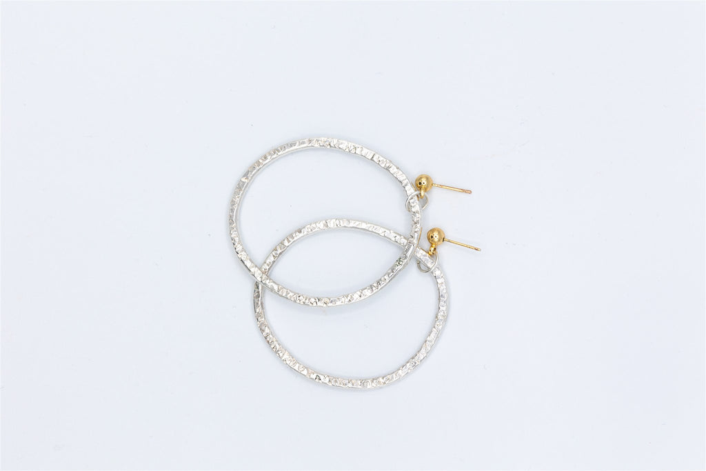 Hammered flat hoops drops with gold stud