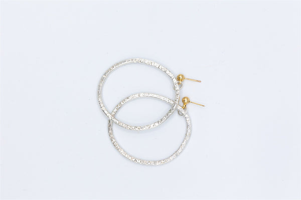 Hammered flat hoops drops with gold stud